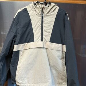 H&M Divided Men’s Lightweight Windbreaker Size M